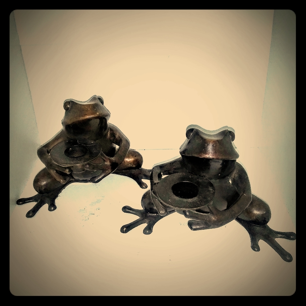 Bronze cast iron frog candle holders